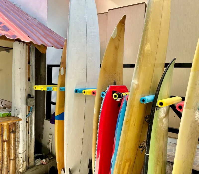 Surfing-table